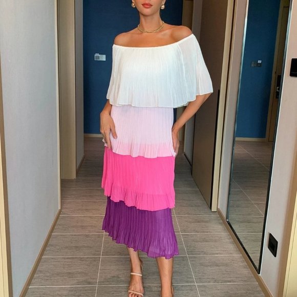 Chiffon layered Pleated Flounce off shoulder Maxi Dress - Picture 5 of 5